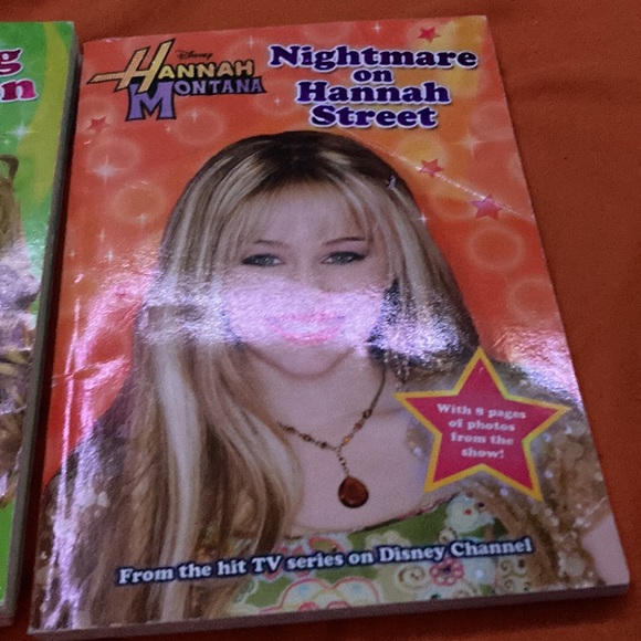 Hannah Montana Books: - Picture 2 of 5